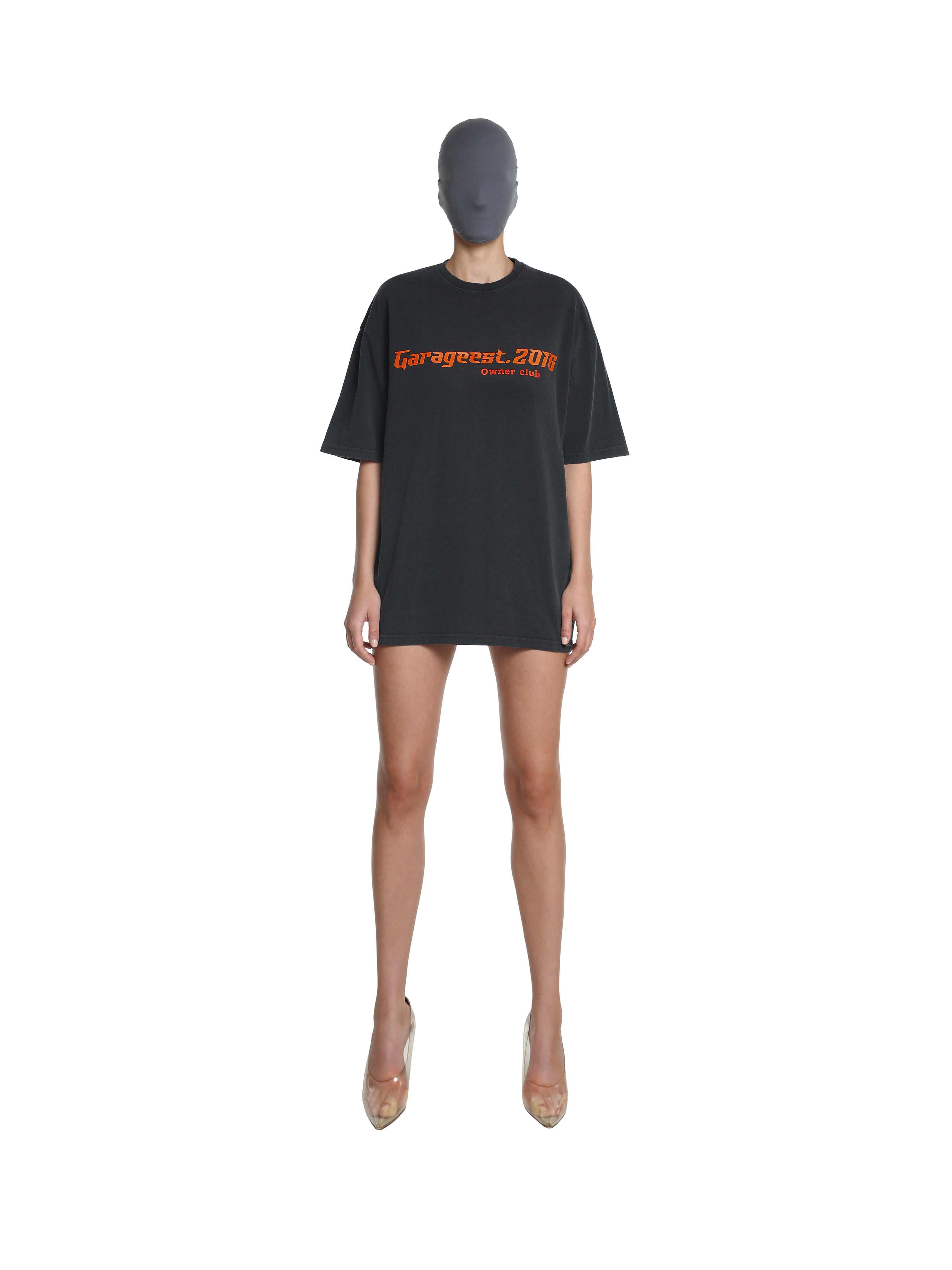 T-shirt owner club
